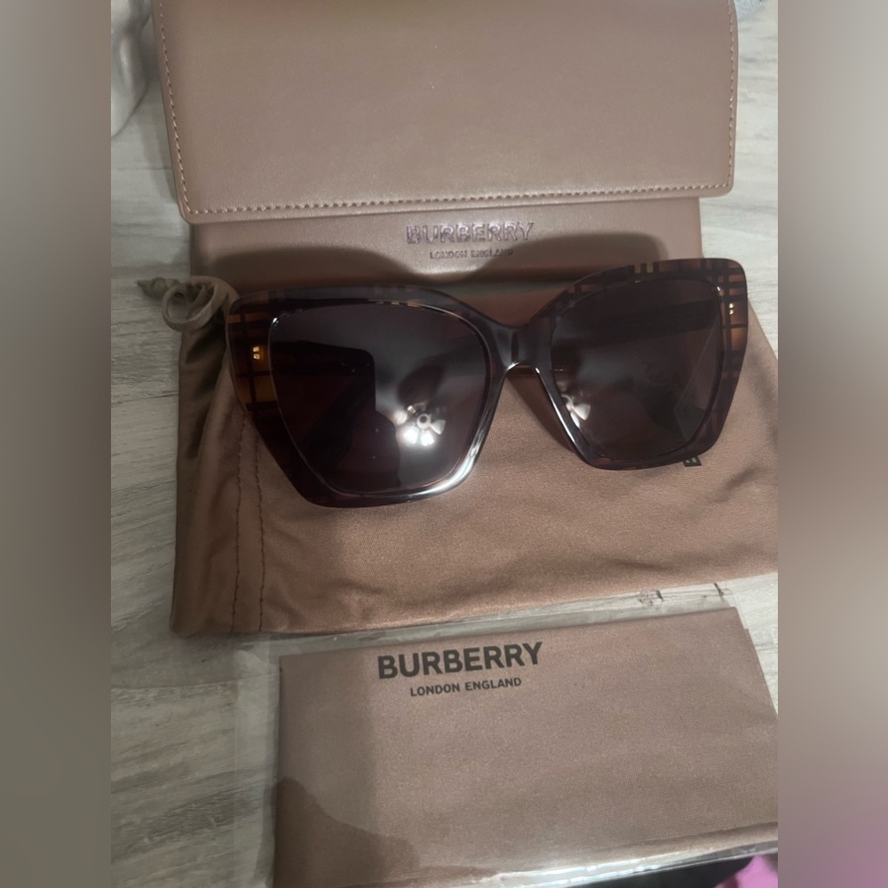 Burberry sunglasses